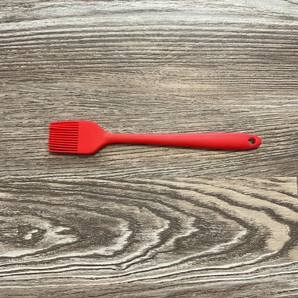 Thyme & Table 9 Piece Bread Kit, Dough Scraper and Basting Brush NWT